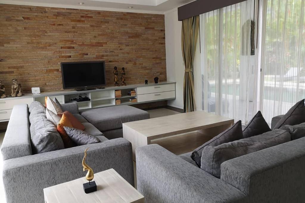 4 Bedroom Villa Kamala Beach Phuket المظهر الخارجي الصورة